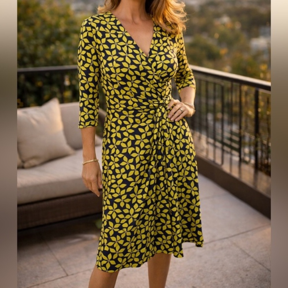 Diane Von Furstenberg DVF Silk Blend Wrap Dress Yellow Navy Floral Iconic 10